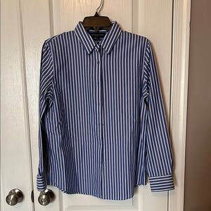 Women’s Jones New York Signature Easy Care Button Up LS Shirt